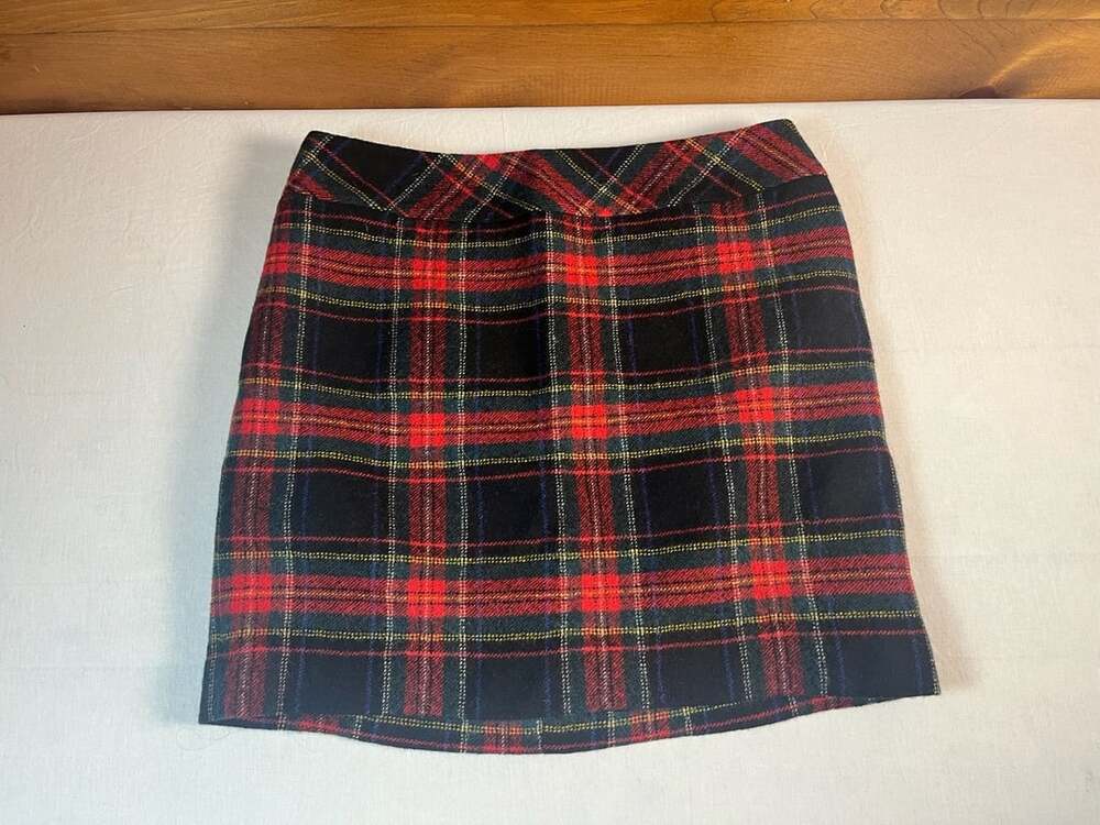 L.L. Bean Wool Plaid Skirt Size 8 Red Black Tartan Mini Dark Academia